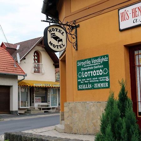 Soerpatika Vendeghaz Hotel Badacsonytomaj Exterior foto