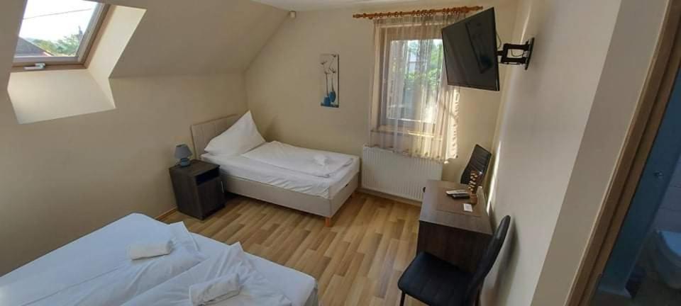 Soerpatika Vendeghaz Hotel Badacsonytomaj Exterior foto