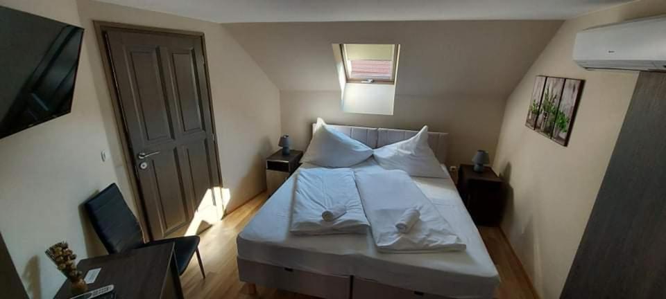 Soerpatika Vendeghaz Hotel Badacsonytomaj Cameră foto