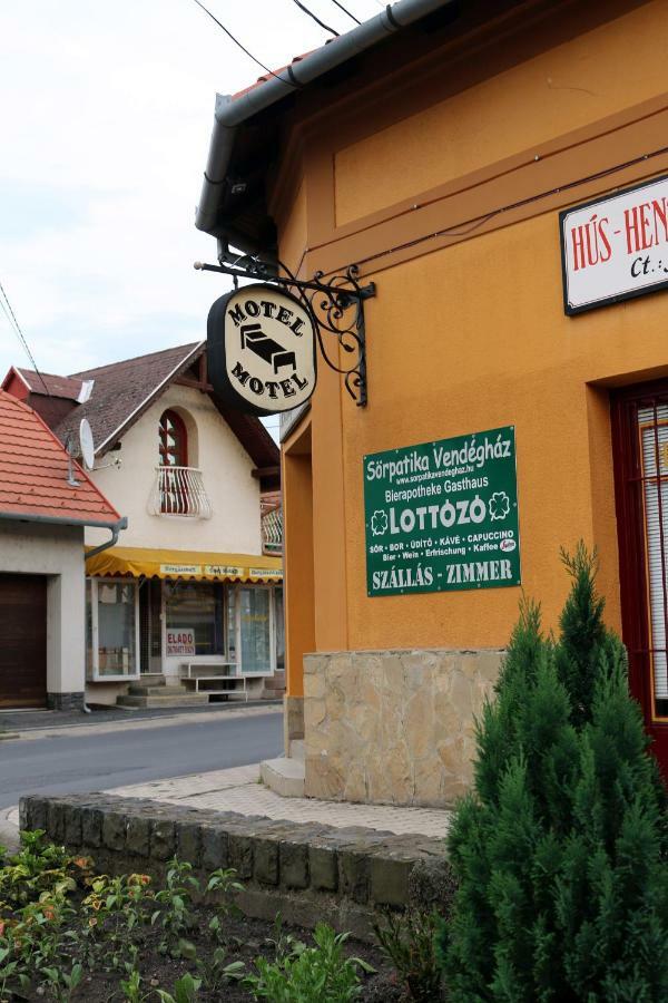 Soerpatika Vendeghaz Hotel Badacsonytomaj Exterior foto